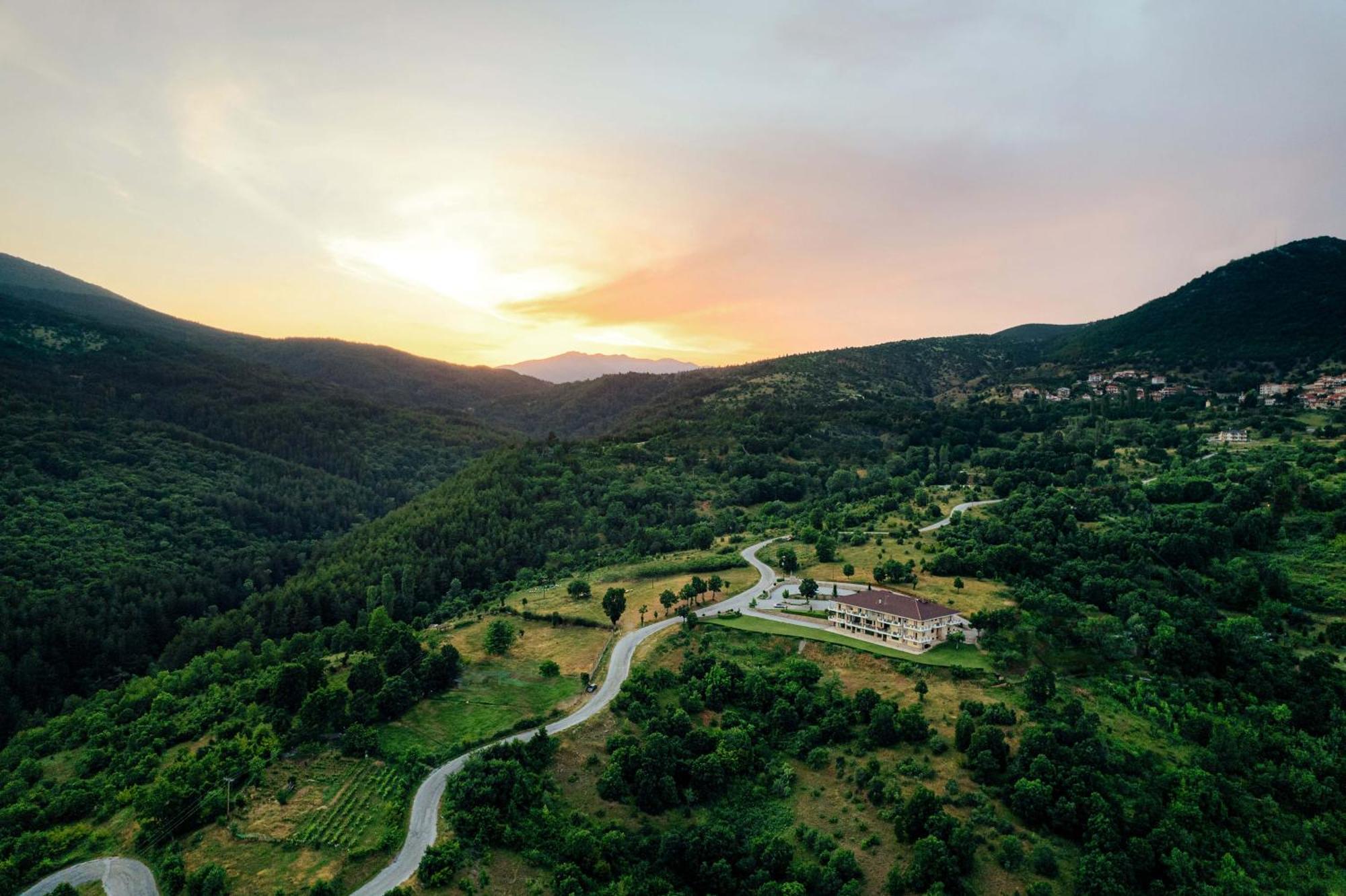 Enastron View Hotel Kastoria Bagian luar foto